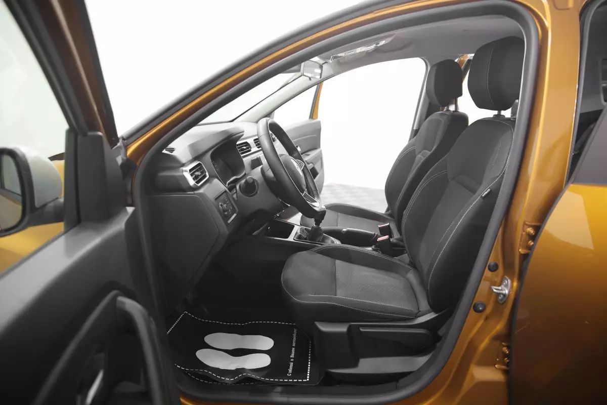 Автосалон: Renault Duster