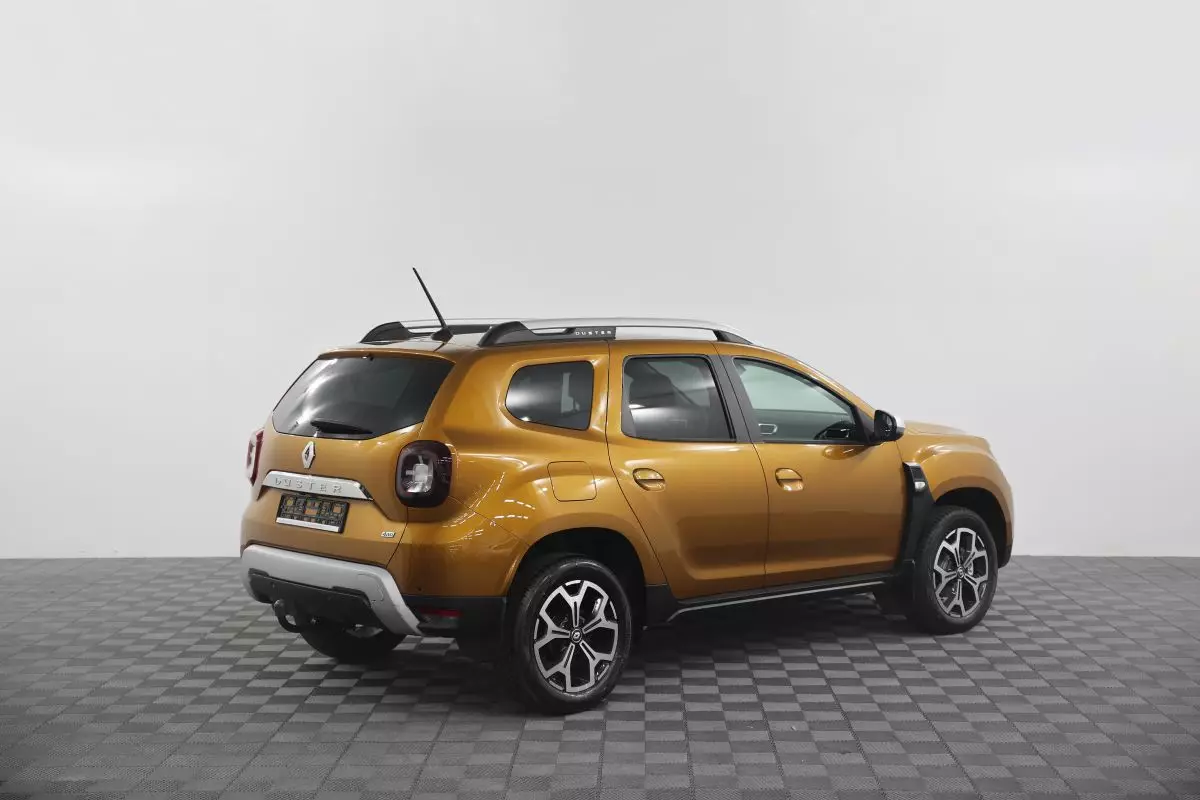 Автосалон: Renault Duster