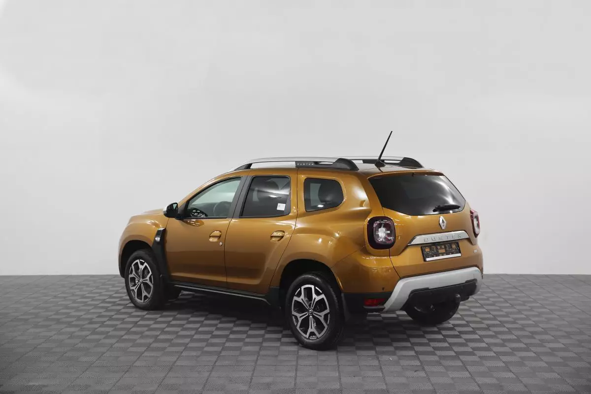 Автосалон: Renault Duster