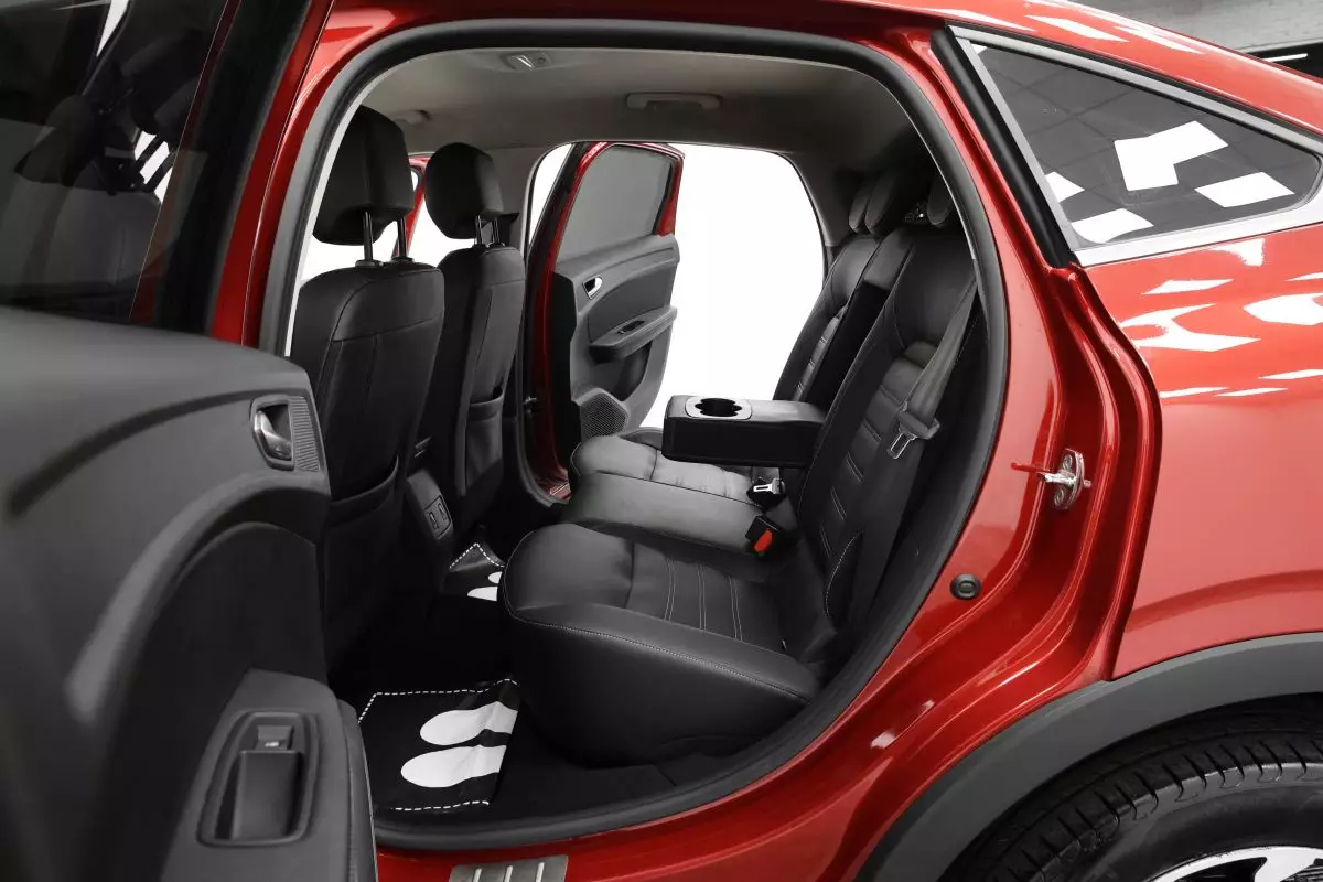 Автосалон: Renault Arkana