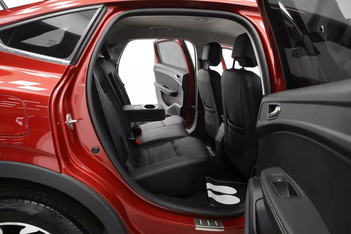 Автосалон: Renault Arkana