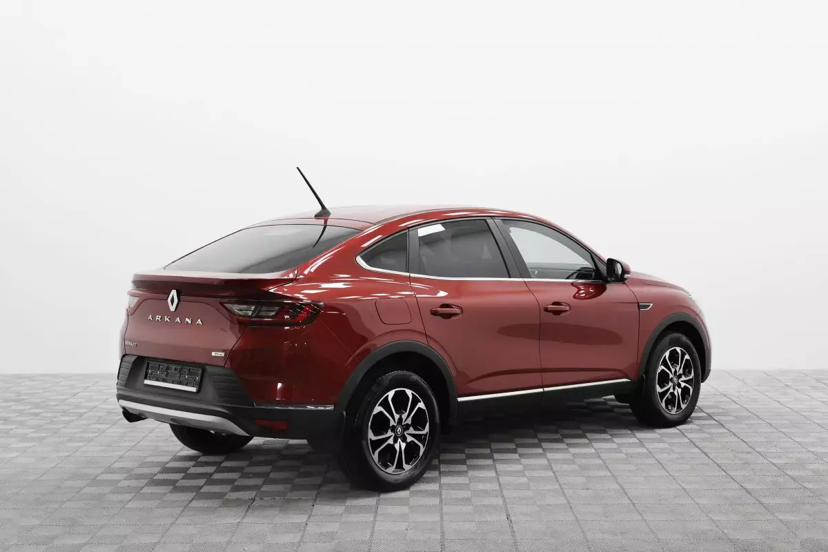 Автосалон: Renault Arkana