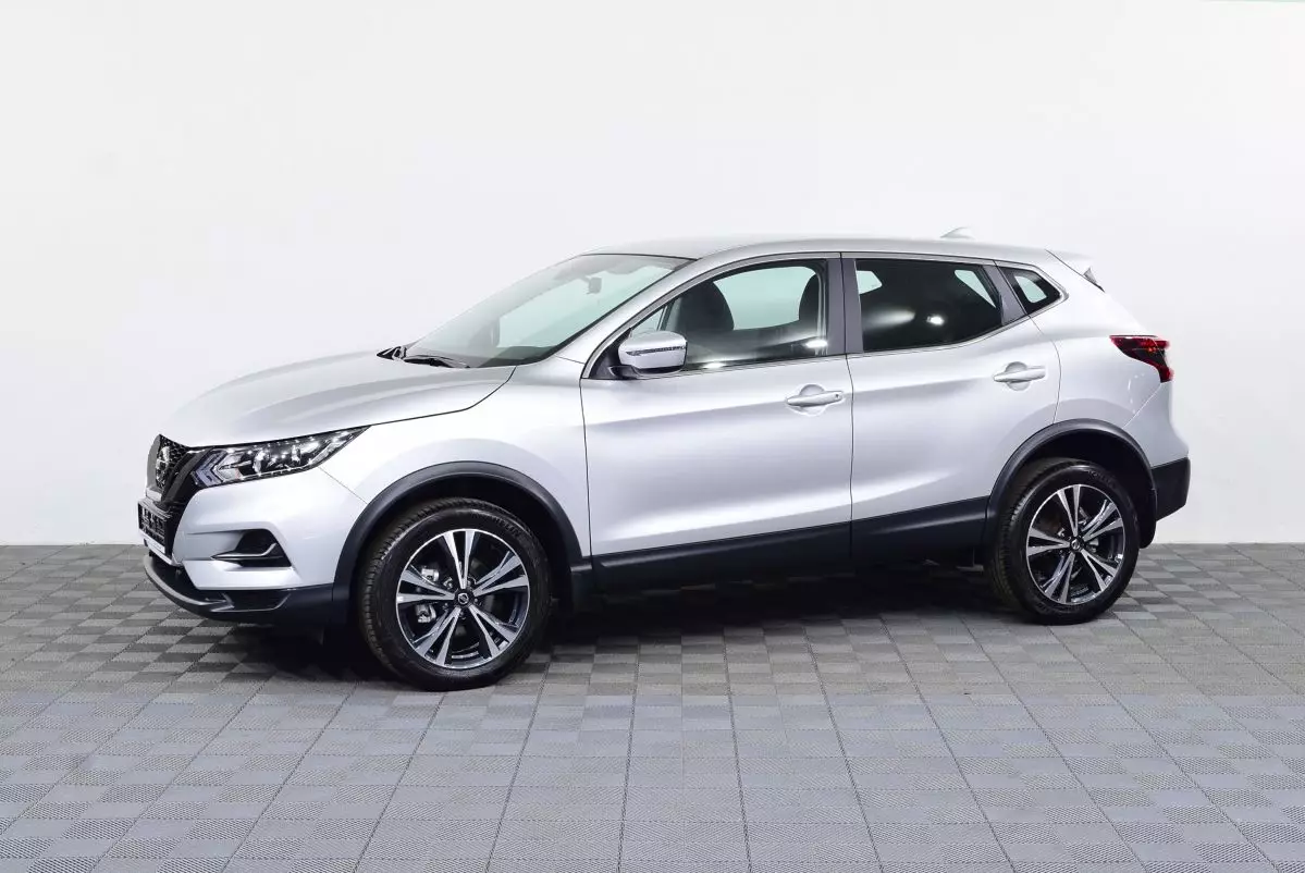Автосалон: Nissan Qashqai