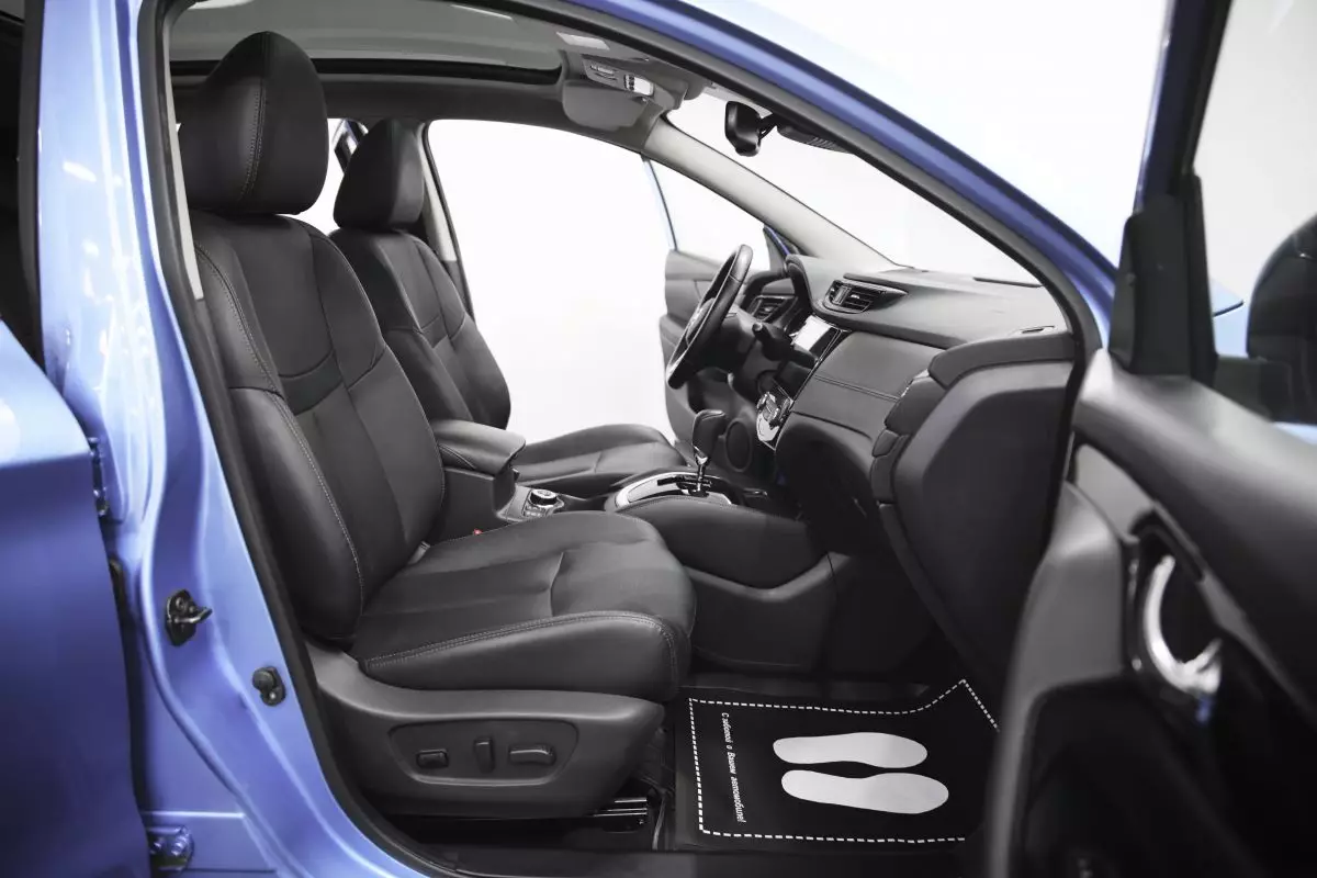Автосалон: Nissan Qashqai