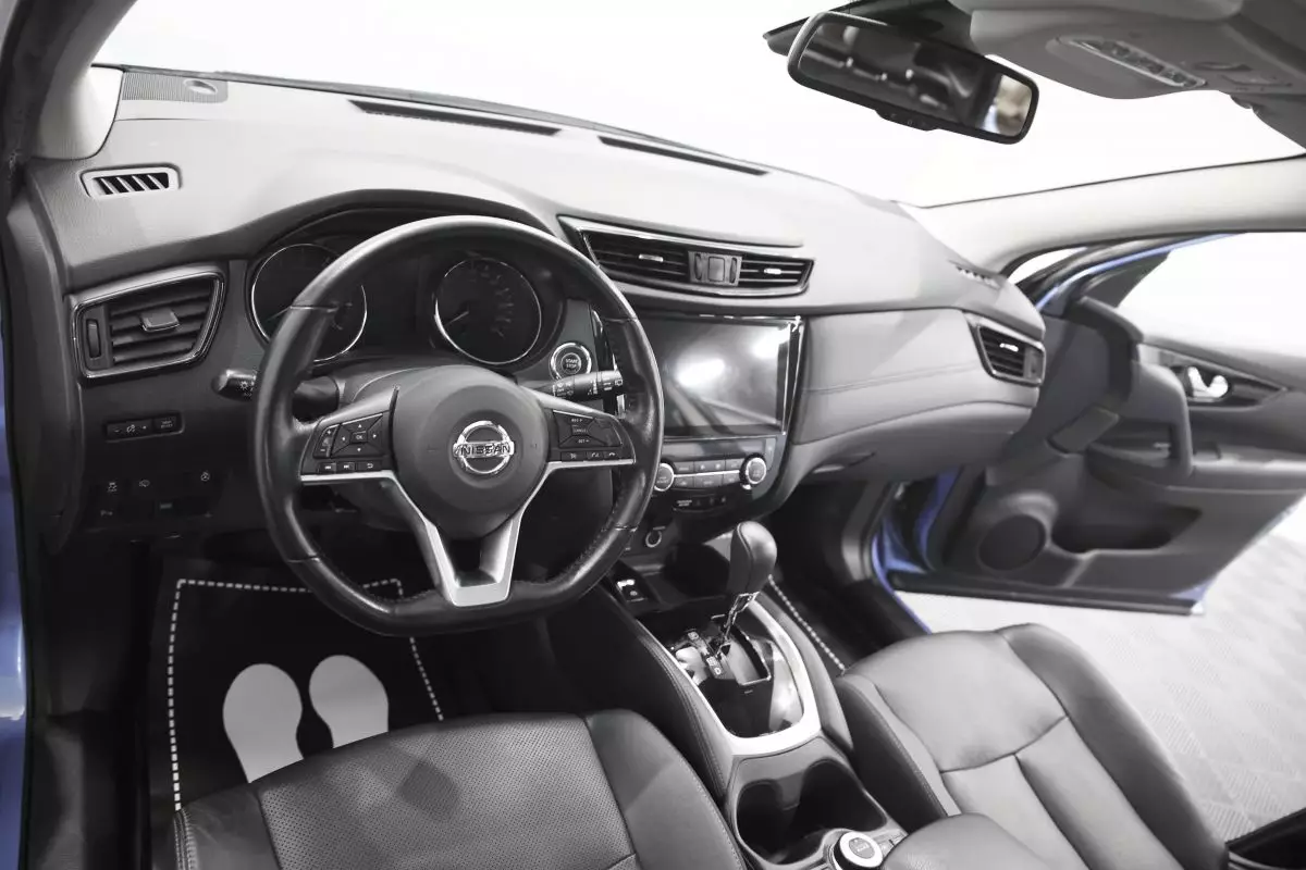 Автосалон: Nissan Qashqai