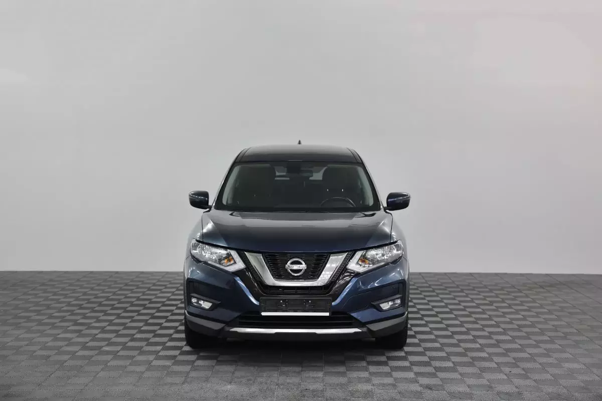 Автосалон: Nissan X-Trail