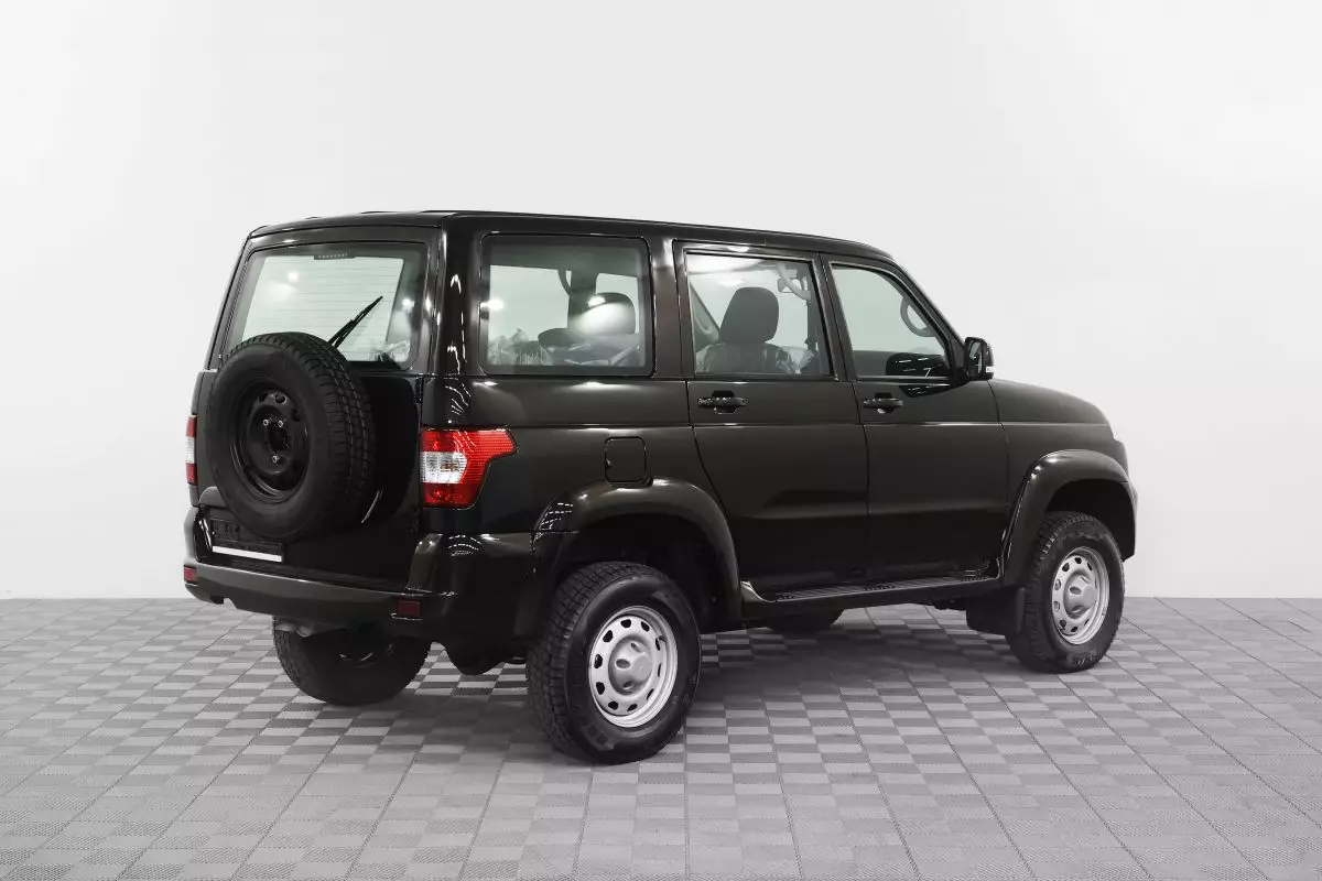 Автосалон: Uaz Patriot
