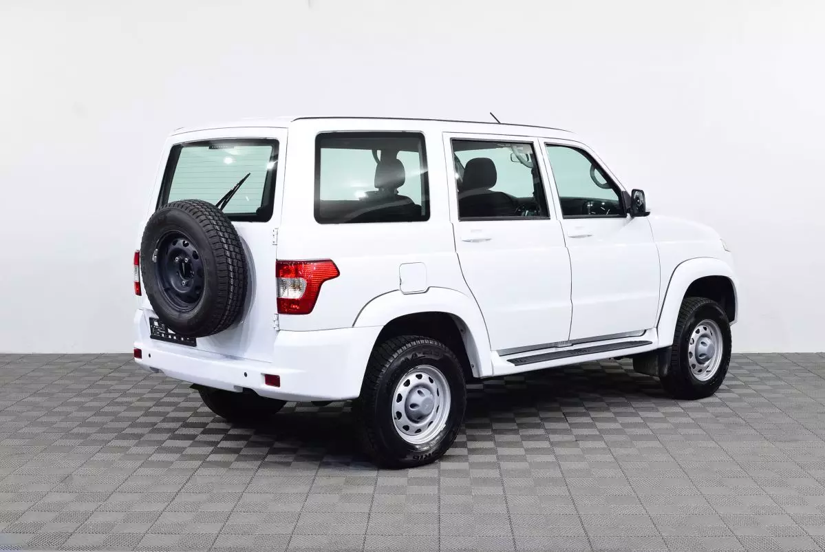 Автосалон: Uaz Patriot