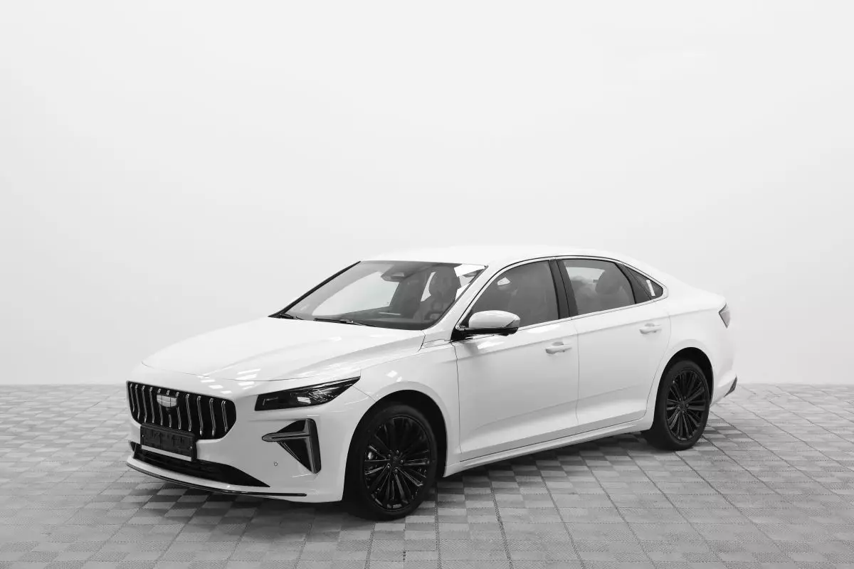 Автосалон: Geely Preface