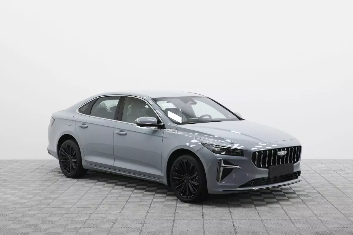 Автосалон: Geely Preface