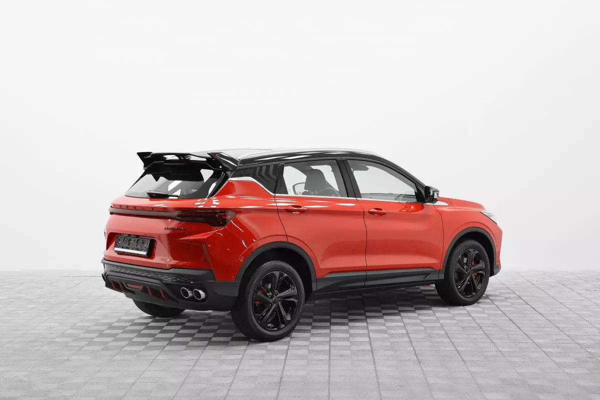 Автосалон: Geely Coolray