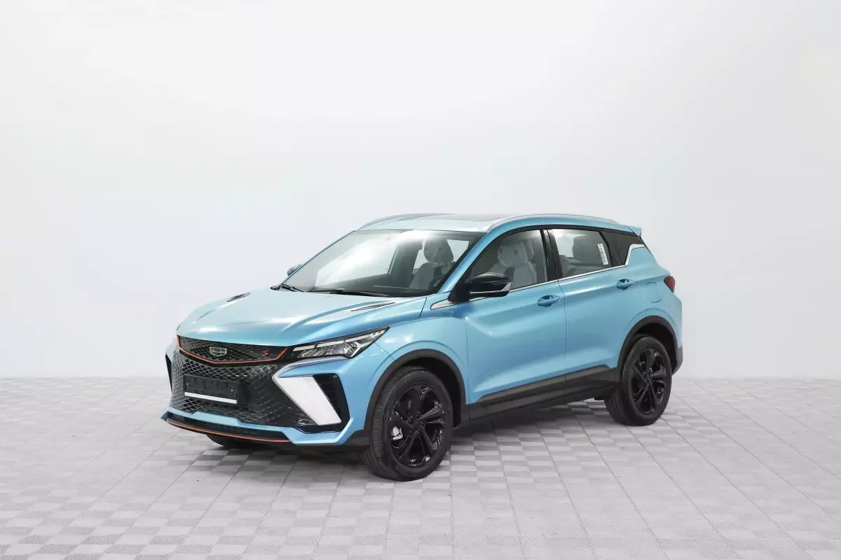 Автосалон: Geely Coolray
