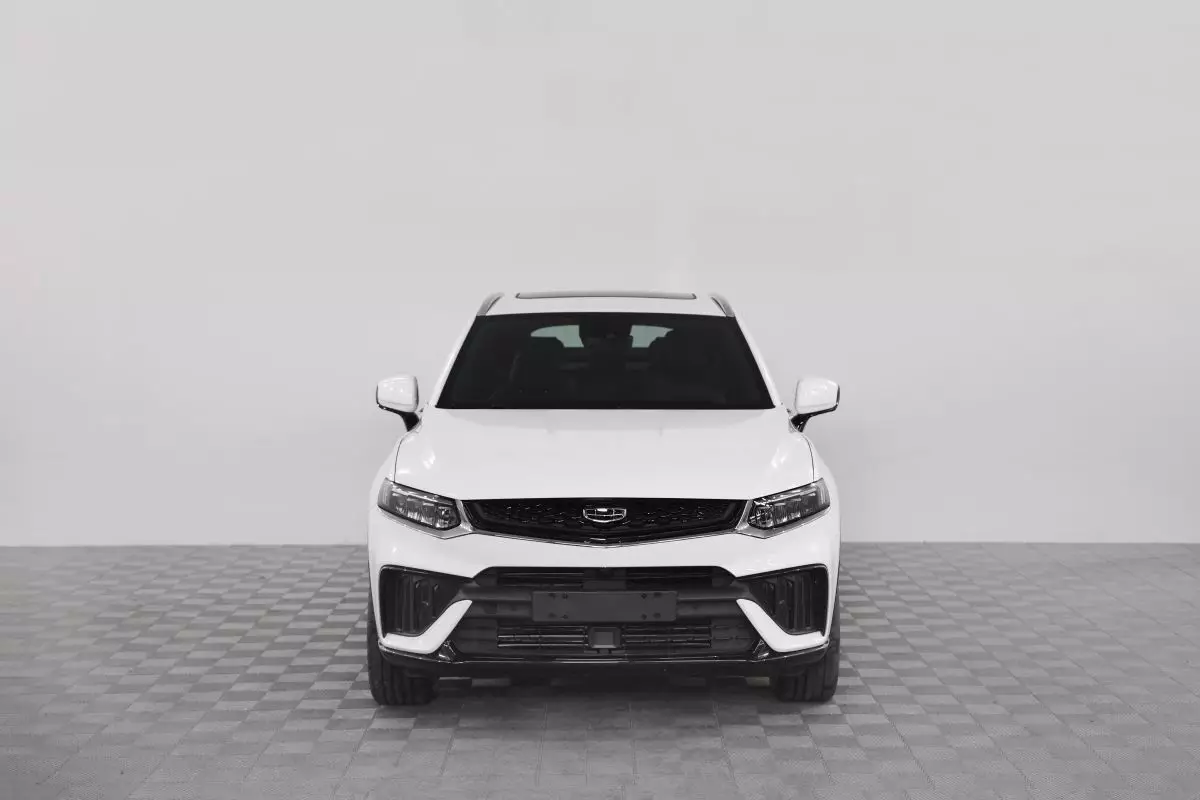 Автосалон: Geely Tugella New