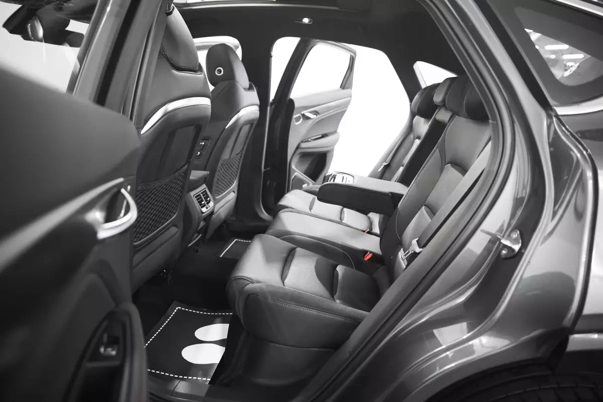 Автосалон: Geely Tugella New