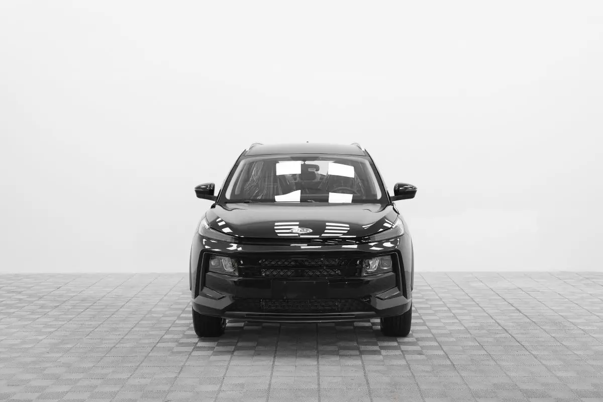 Автосалон: Jac JS6