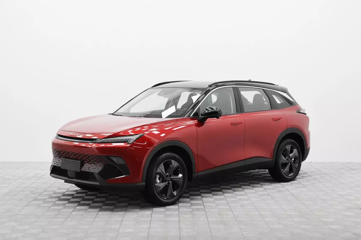 Автосалон: Baic X55