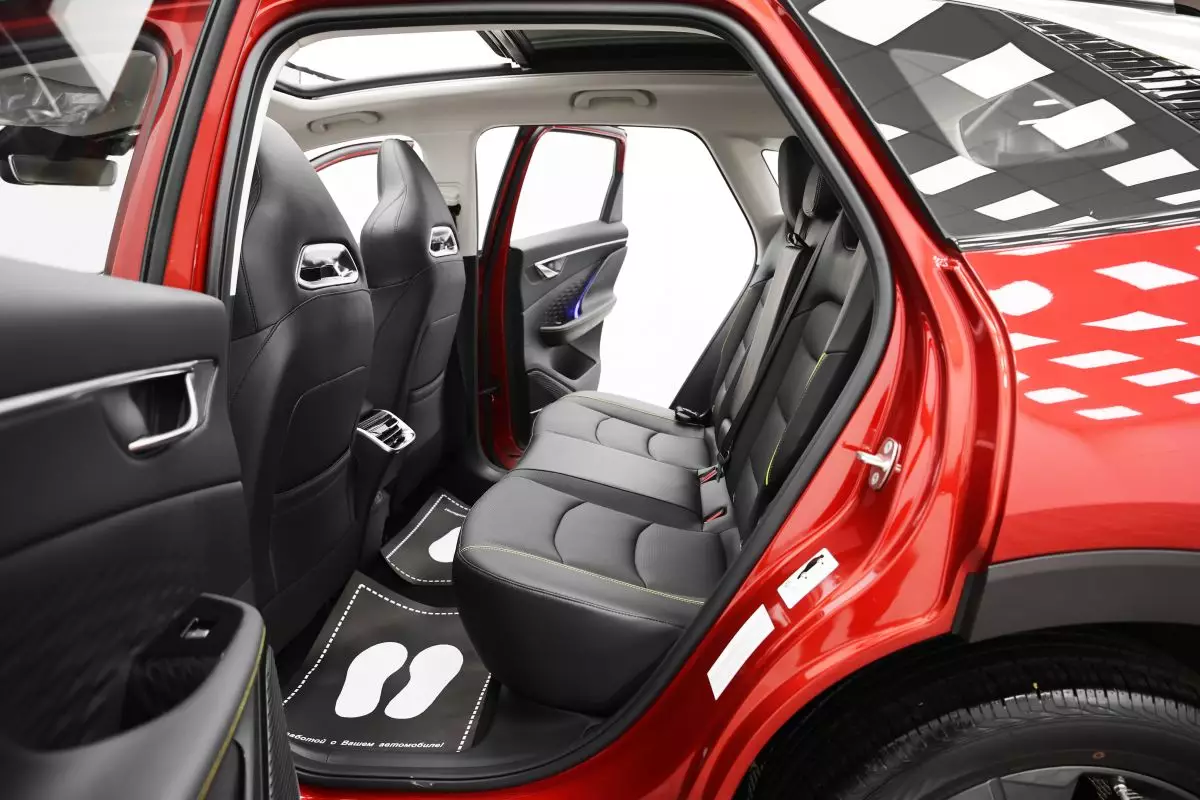 Автосалон: Baic X55