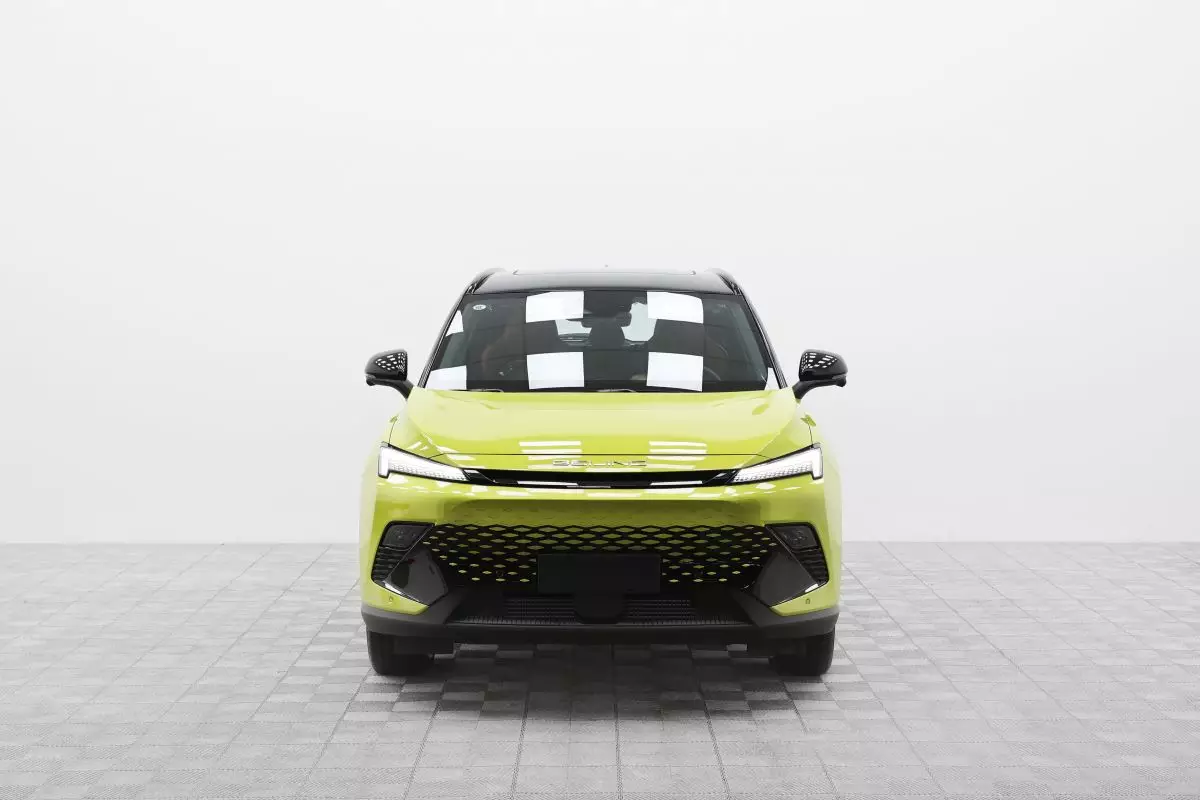 Автосалон: Baic X55