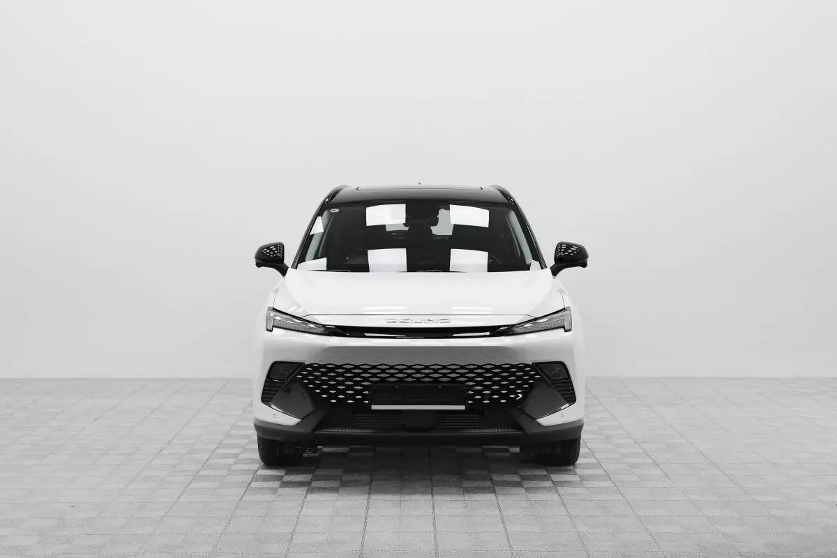 Автосалон: Baic X55