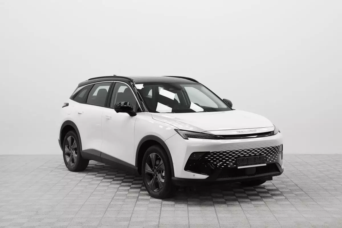 Автосалон: Baic X55