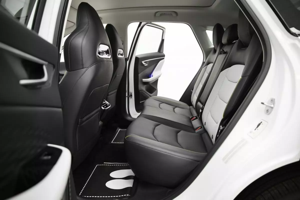 Автосалон: Baic X55