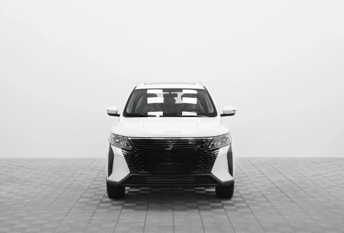 Автосалон: Livan X6 Pro
