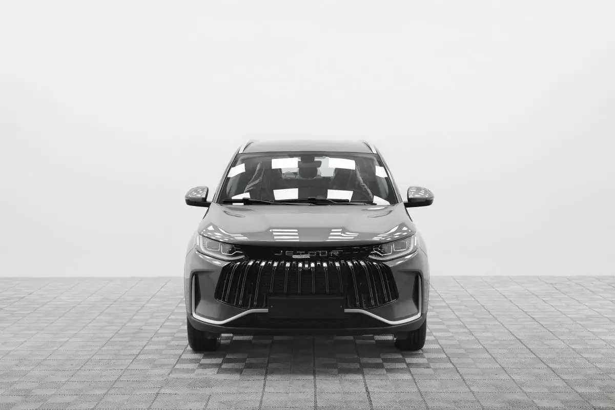 Автосалон: Jetour X50