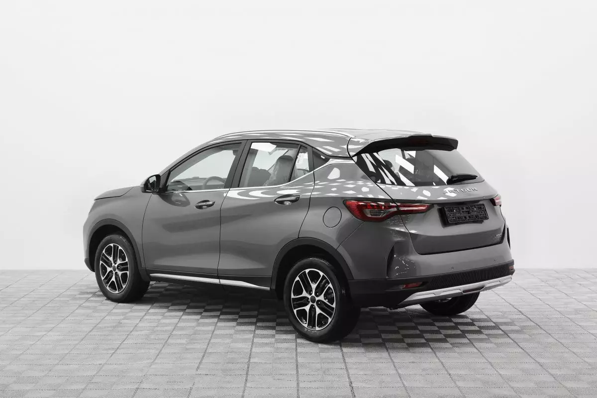 Автосалон: Jetour X50