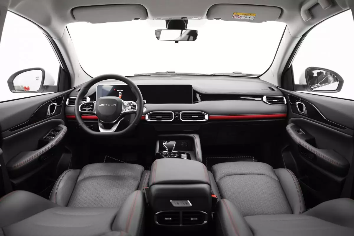 Автосалон: Jetour X50
