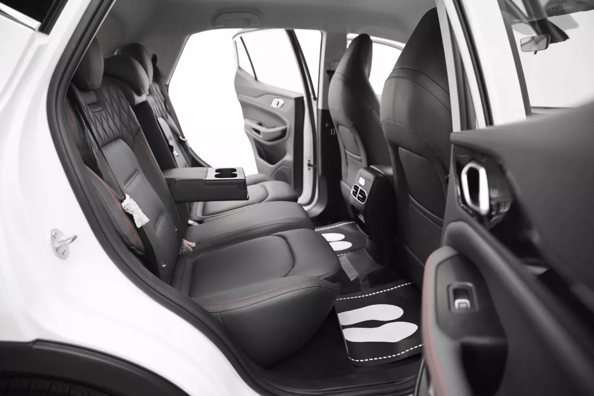Автосалон: Jetour X50