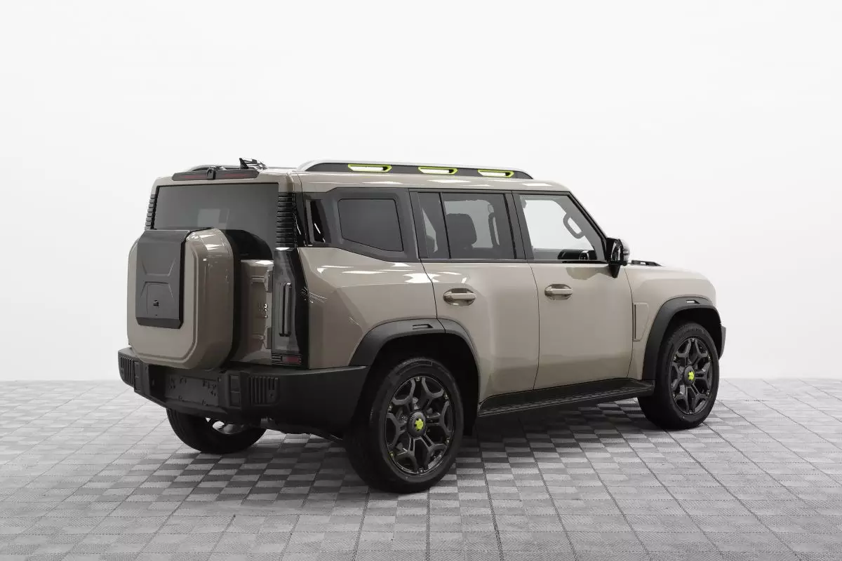 Автосалон: Jetour T2