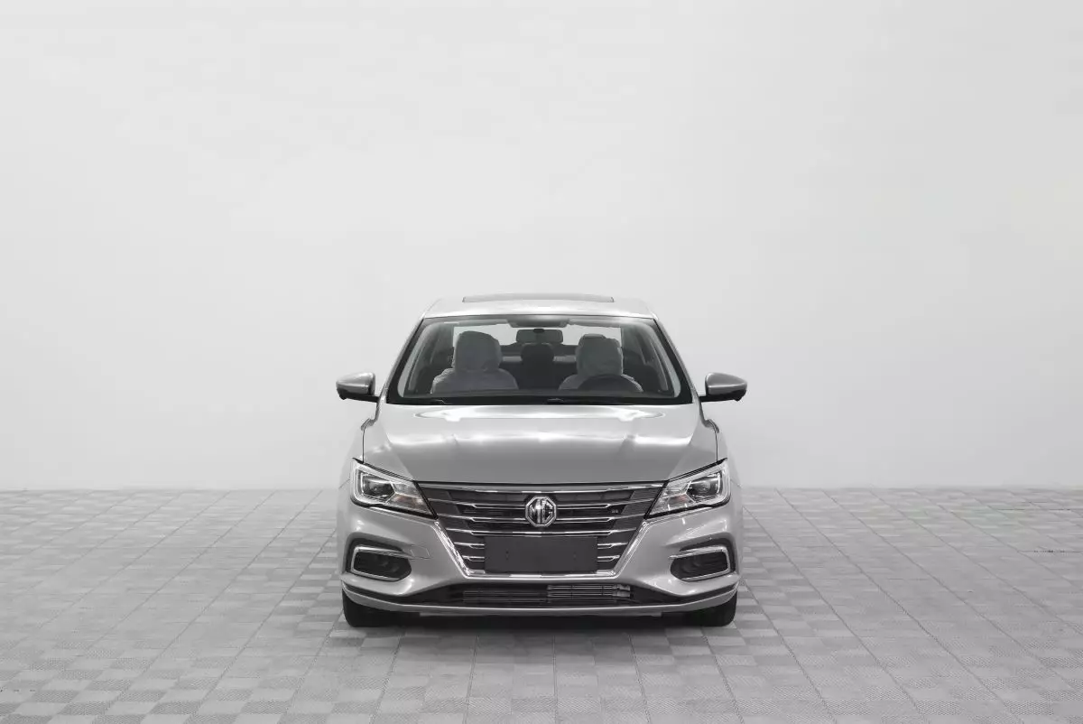 Автосалон: Mg 5