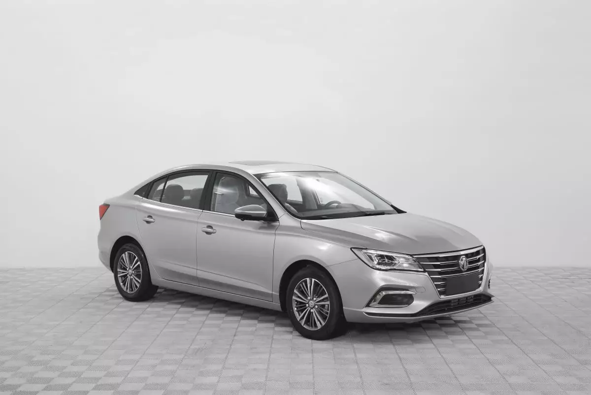 Автосалон: Mg 5