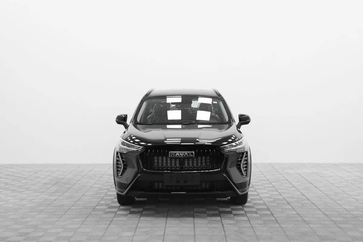 Автосалон: Haval New Jolion