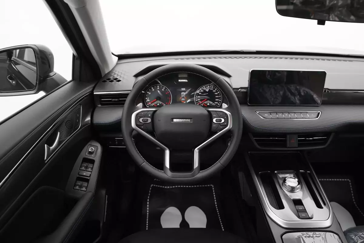 Автосалон: Haval New Jolion
