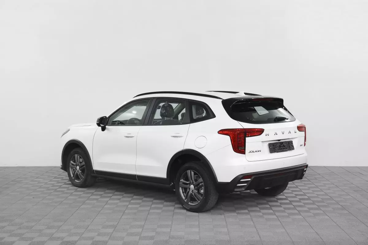 Автосалон: Haval New Jolion