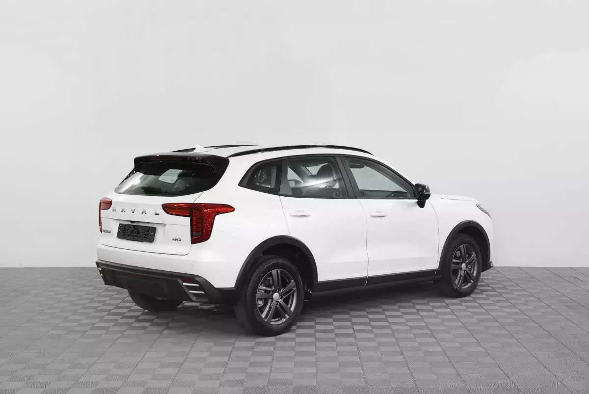 Автосалон: Haval New Jolion