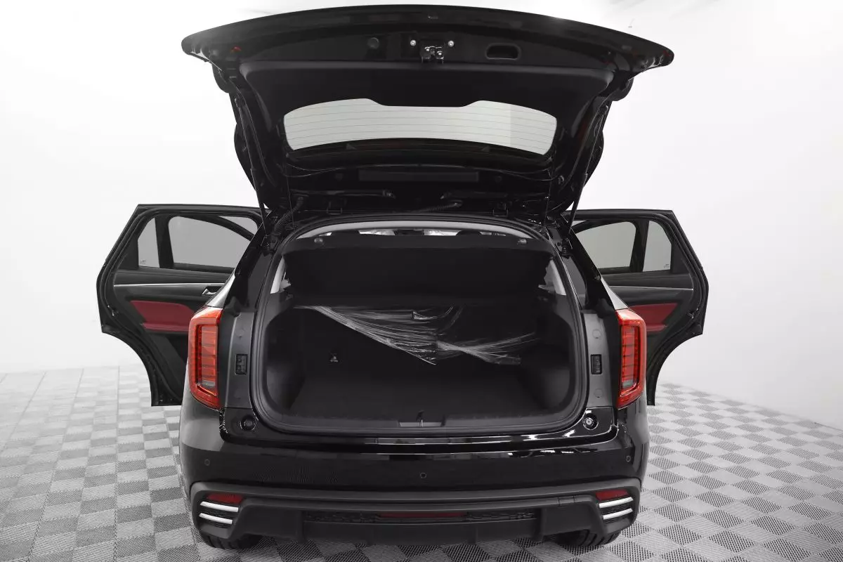 Автосалон: Haval New Jolion