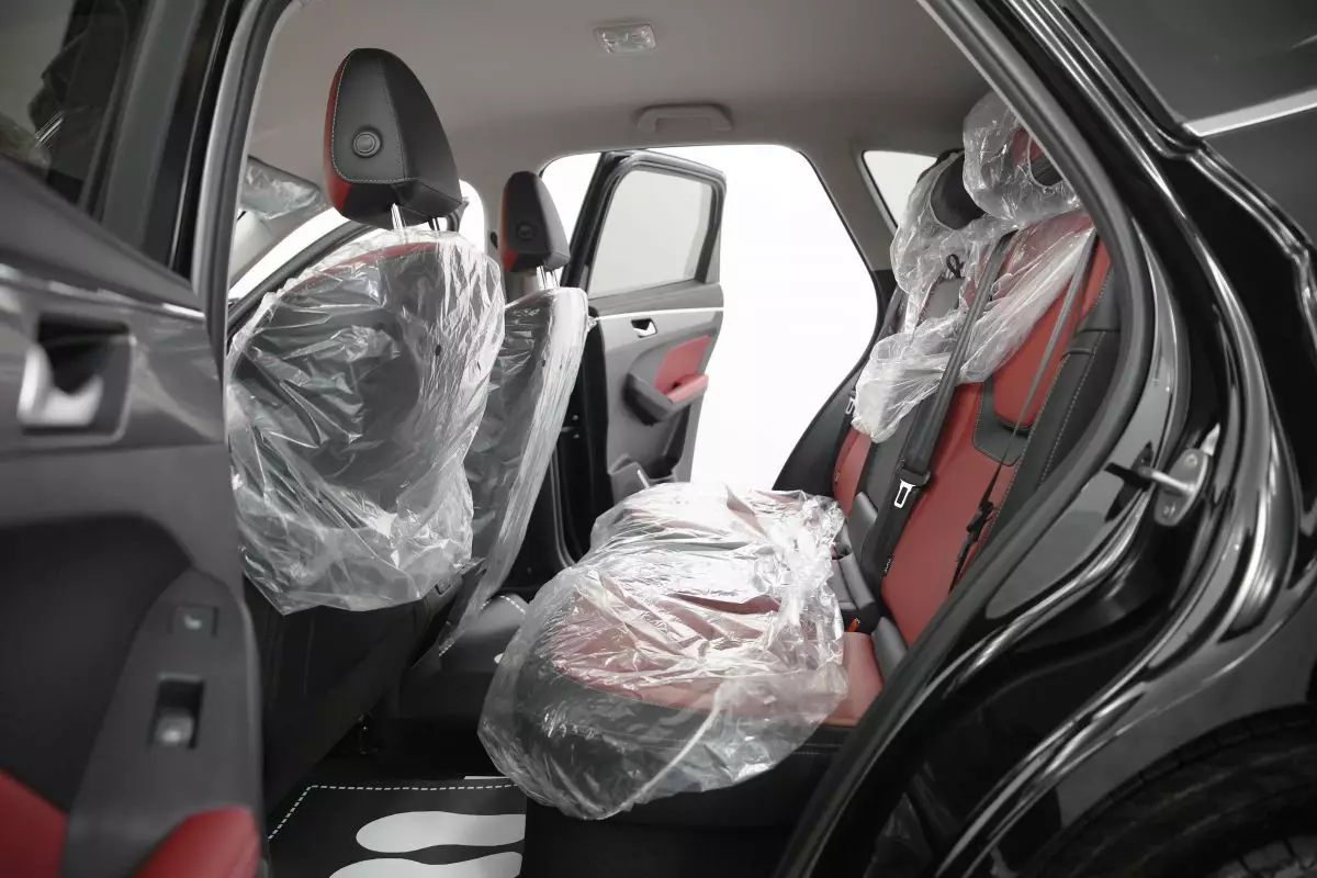 Автосалон: Haval New Jolion