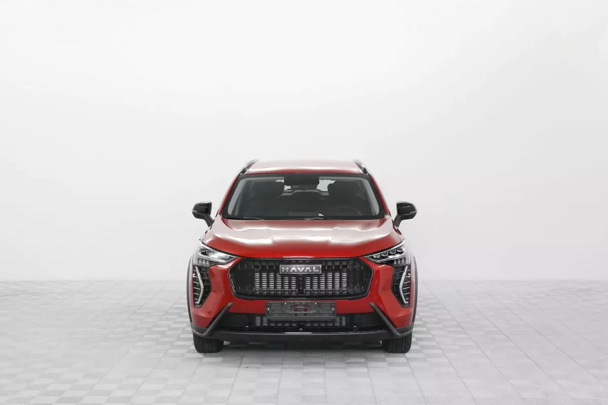 Автосалон: Haval New Jolion