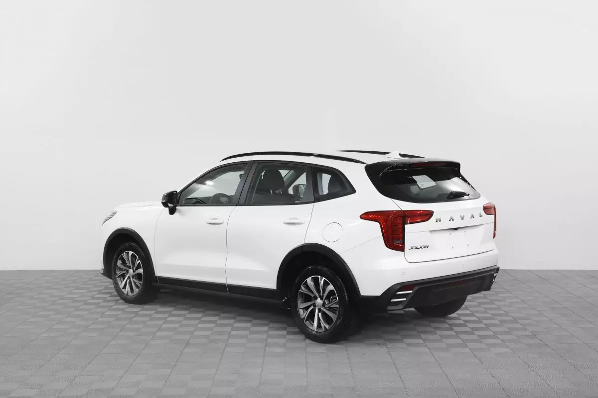 Автосалон: Haval New Jolion