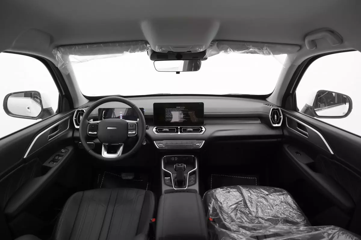 Автосалон: Haval H5