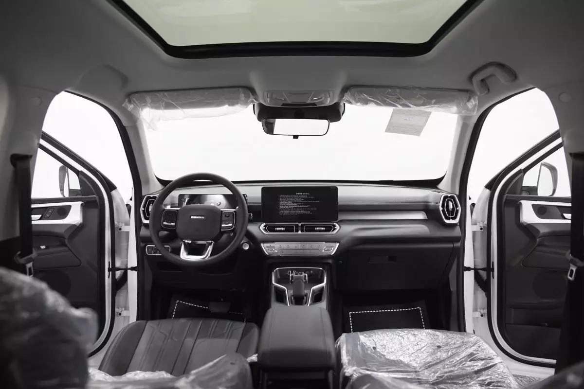 Автосалон: Haval H5