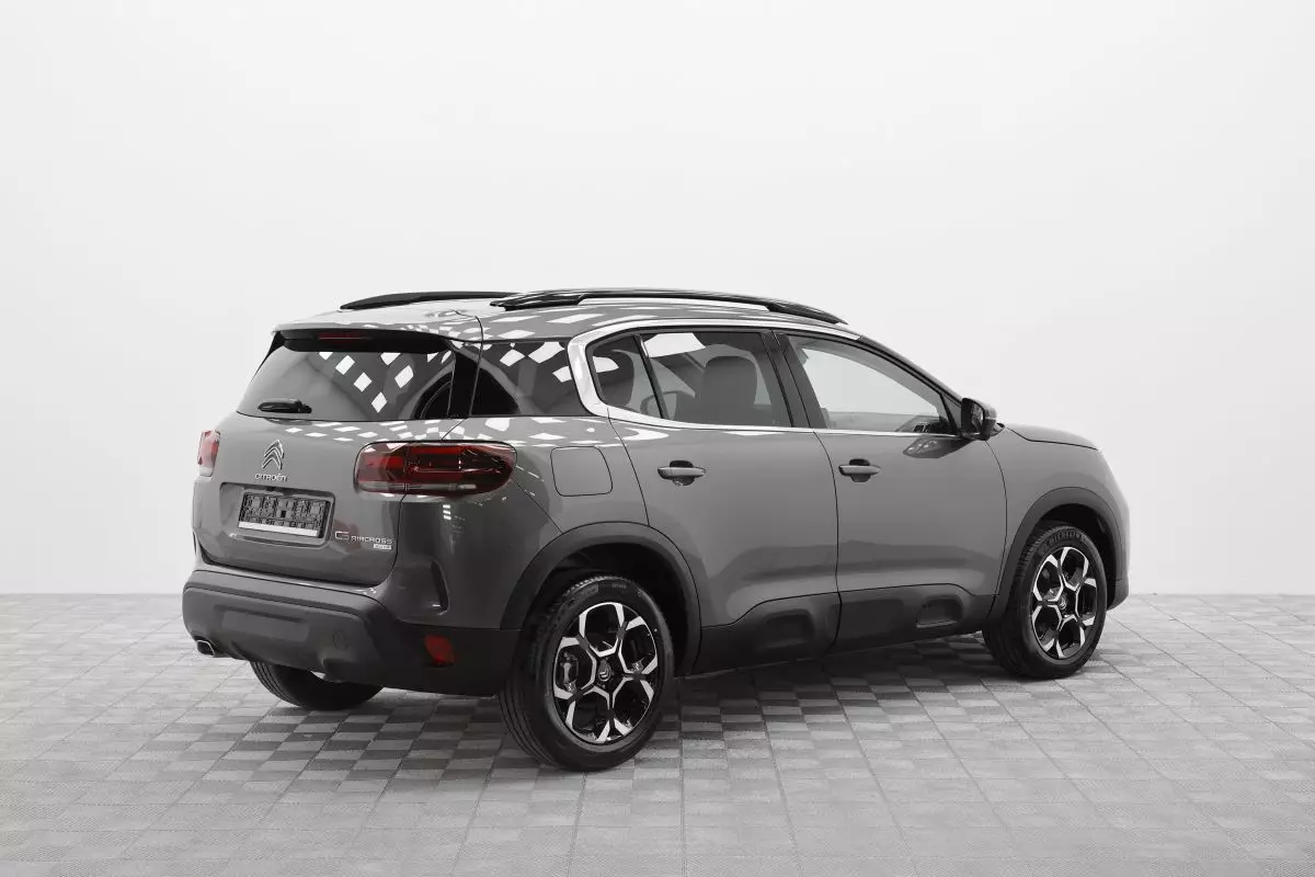 Автосалон: Citroen C5 Aircross