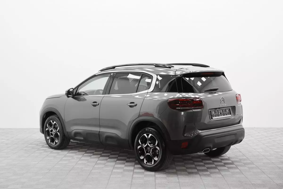 Автосалон: Citroen C5 Aircross