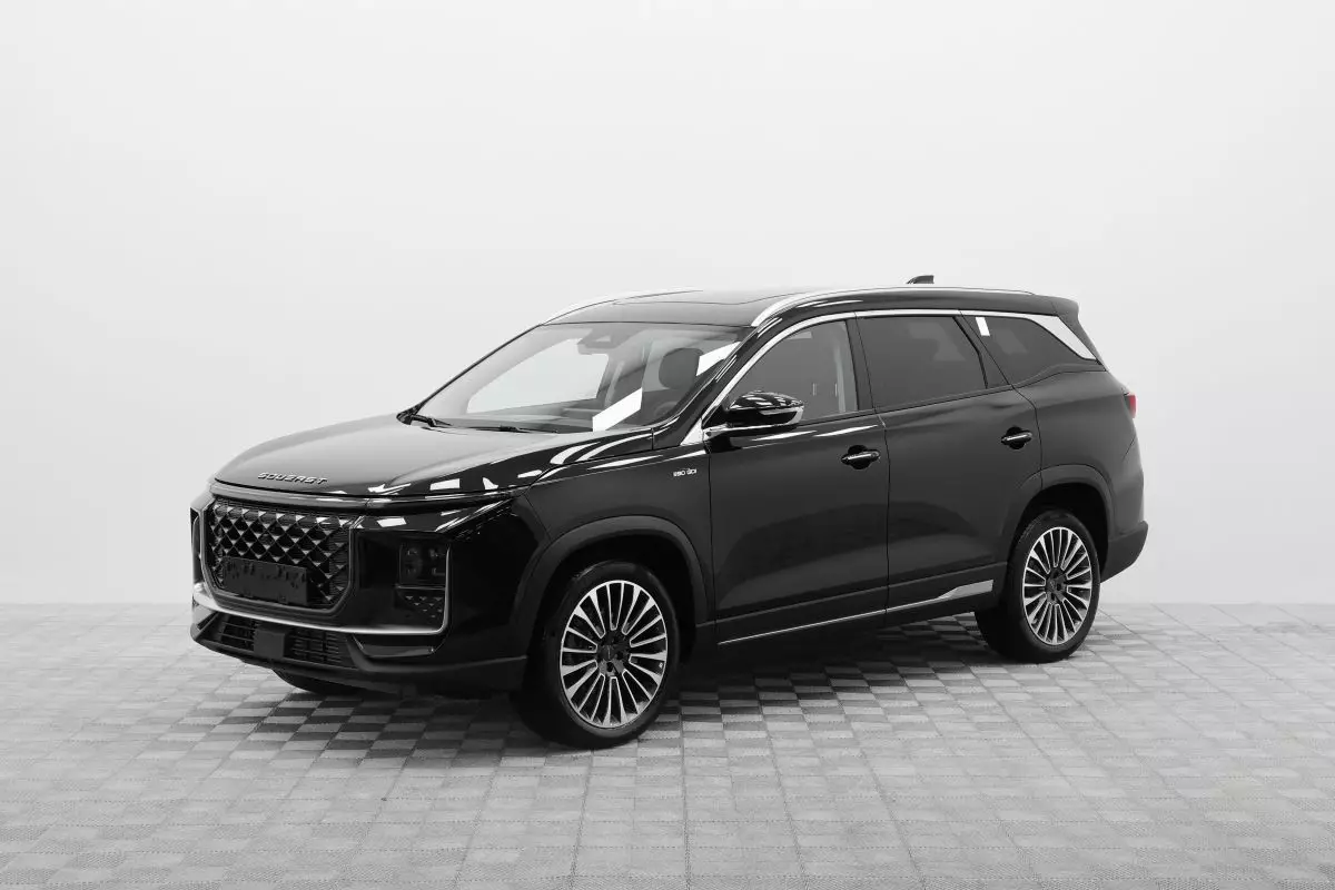 Автосалон: Soueast S09