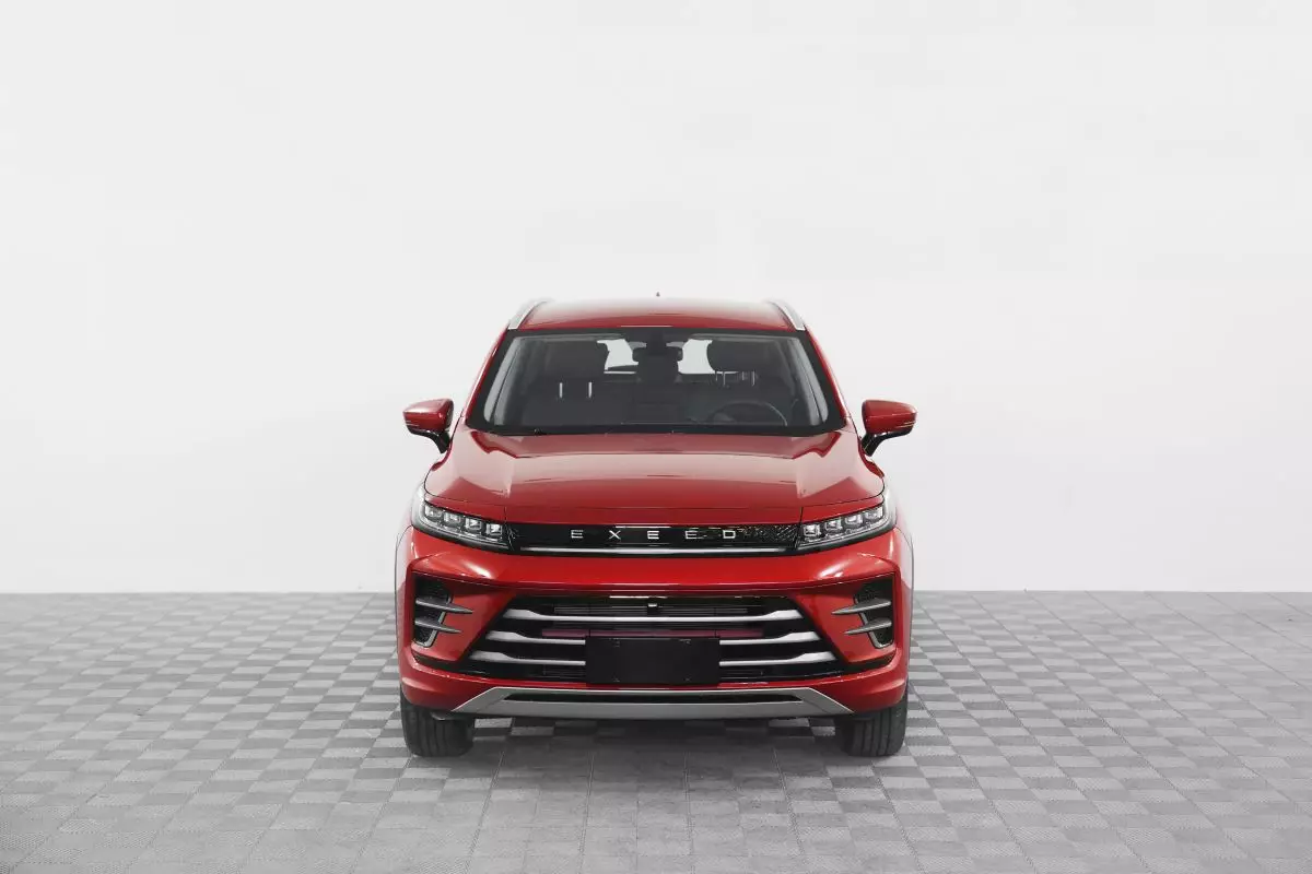 Автосалон: Exeed LX