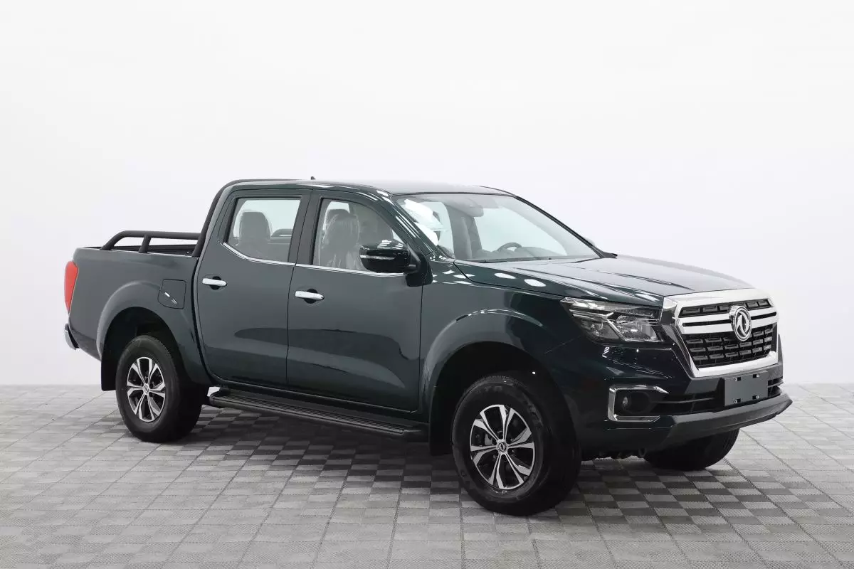 Автосалон: Dongfeng DF6
