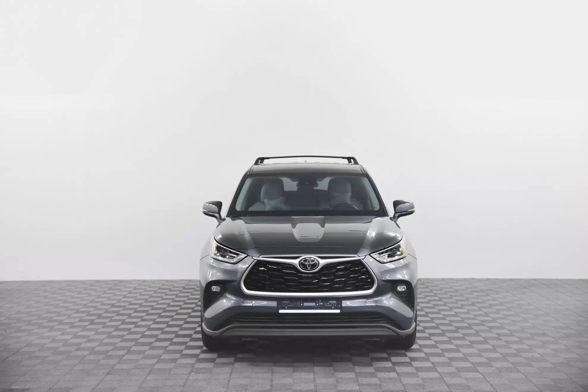 Автосалон: Toyota Highlander