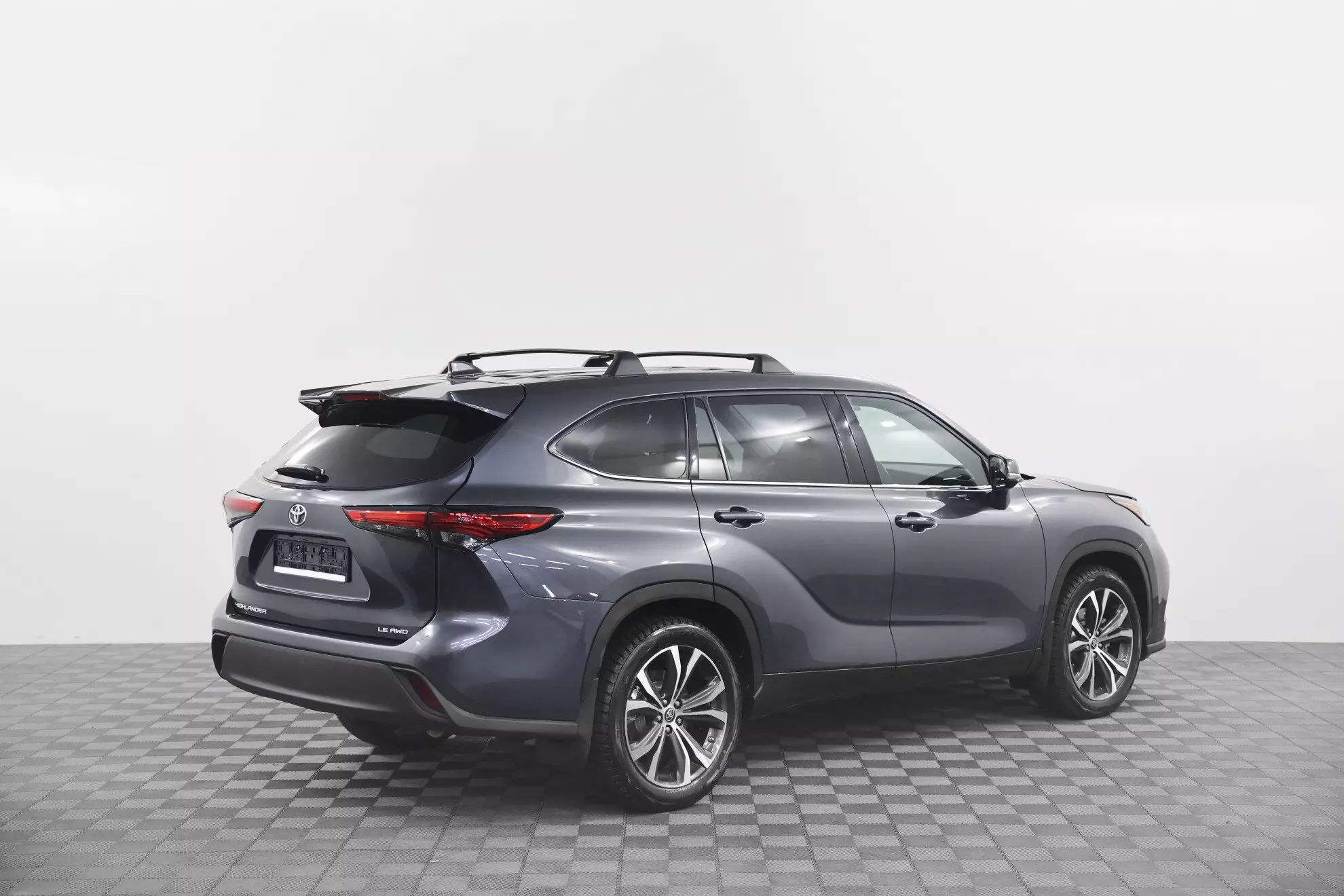 Автосалон: Toyota Highlander